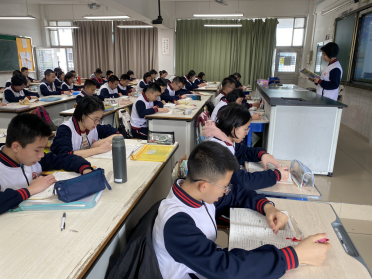 南庄中学春季学期开学啦303